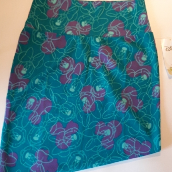 Lularoe Disney Cassie xs new with tags - Picture 1 of 3